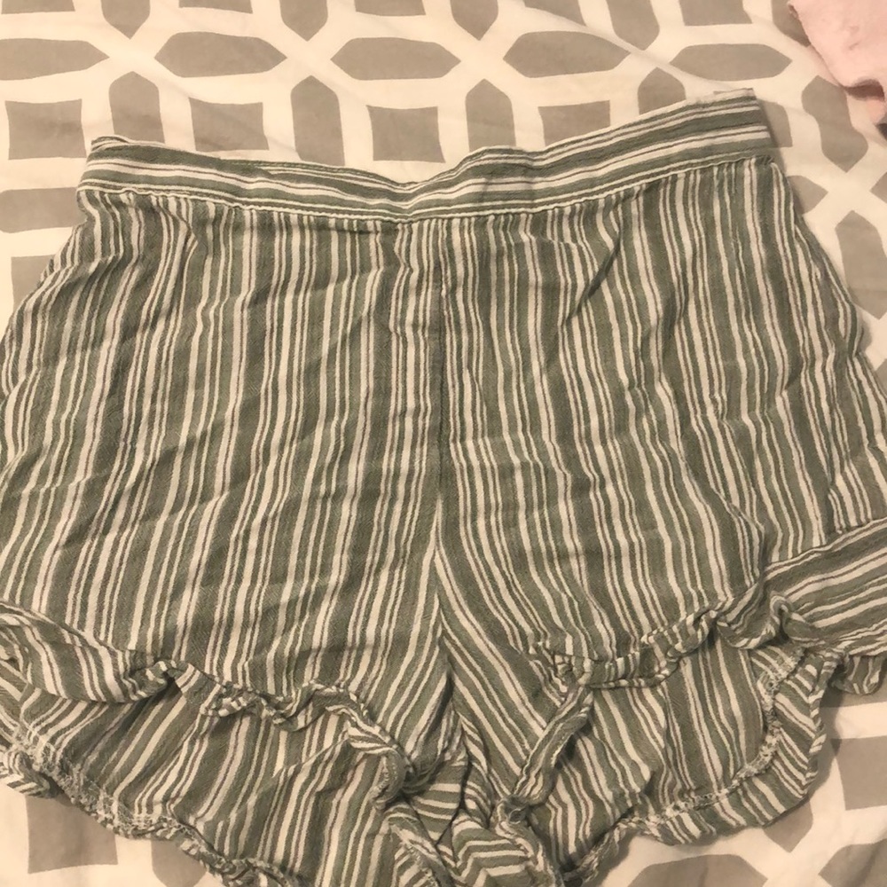 stripped flowy shorts
